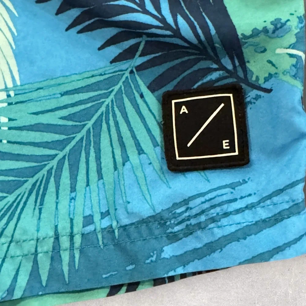 American Eagle Board Shorts Men's S Blue Tropical Palm Leaf Print 31x9.5